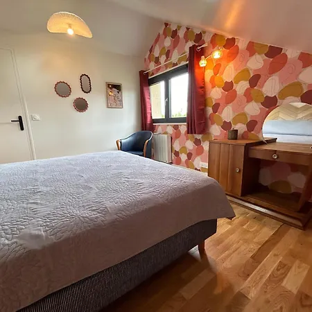 Holiday home Du Vieux Chemin Coye-la-Foret